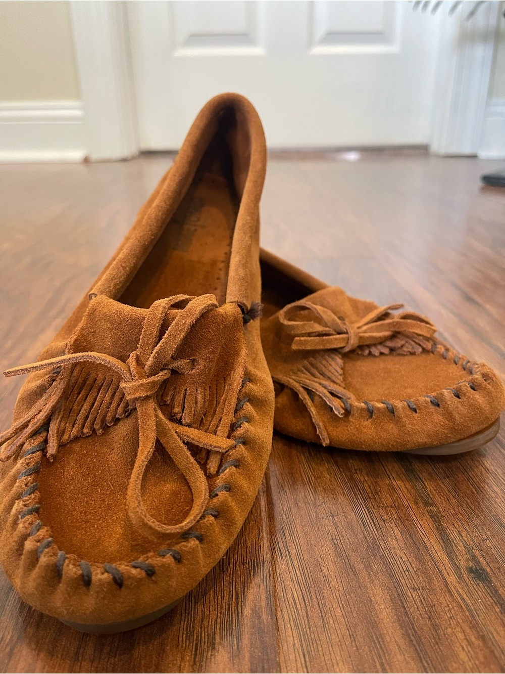 Minnetonka Kilty Suede Moccasins Women’s 9 Brown Fringe Bow Classic Softsole